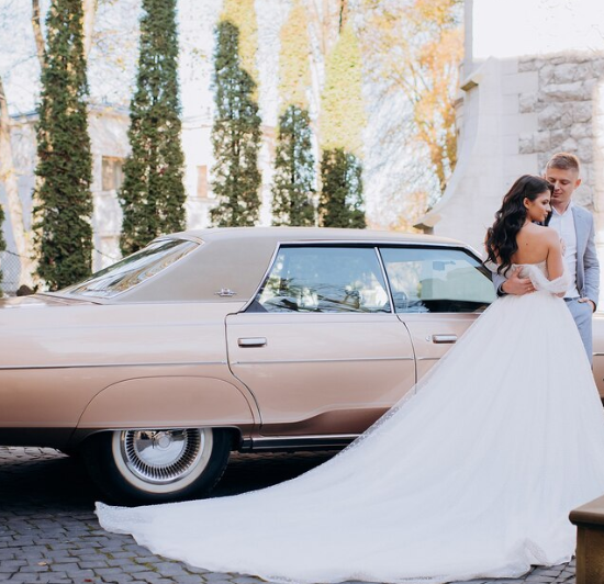 Our Wedding Listing Category Свадбени коли и транспорт