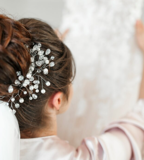 Our Wedding Listing Category Шминка и фризура