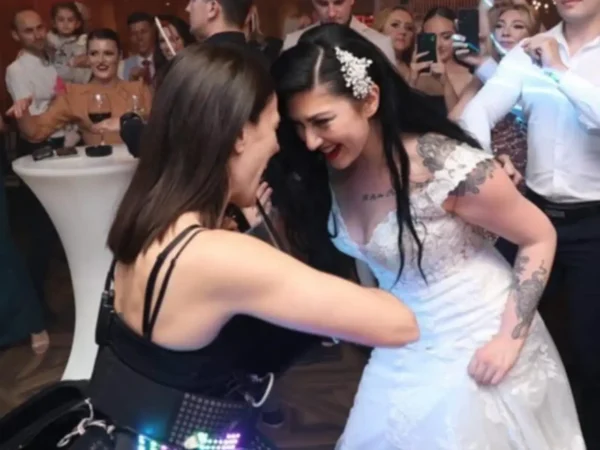 Ike de Koka Gallery 22