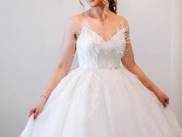 Ivory Bridal Галерија 23