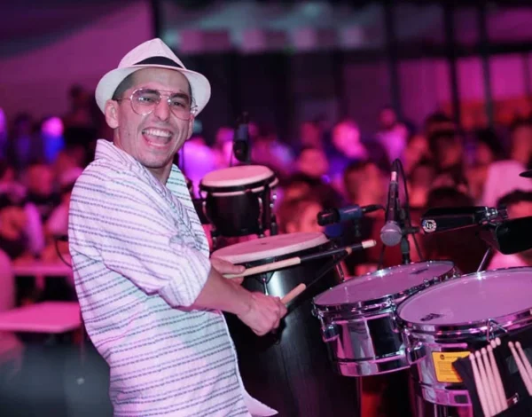 Музика Listing Category Joe Bonga