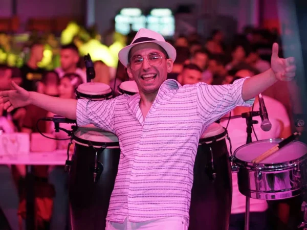 Joe Bonga Галерија 3