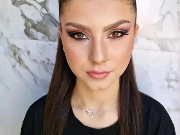 Козметичко студио – Рефреш Галерија 11