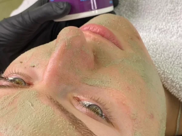 Козметичко студио – Рефреш Gallery 12