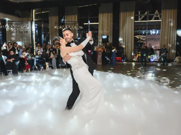 First Dance Clouds Галерија 5