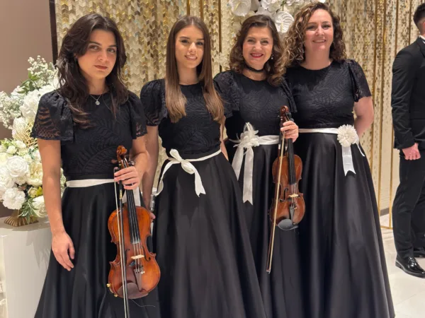 Музика за Вашето „ДА“ Галерија 1